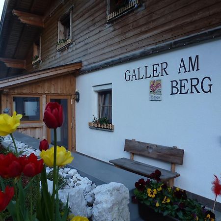 Galler Am Berg San Candido Bagian luar foto