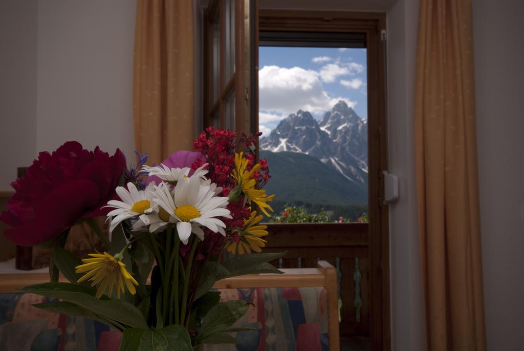 Galler Am Berg San Candido Ruang foto